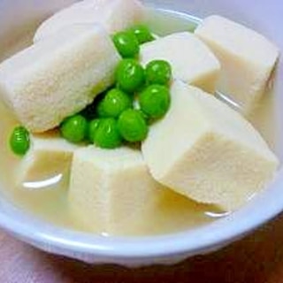 *高野豆腐とグリンピースの煮物*